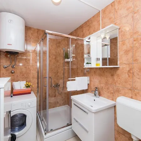 Orange Oasis Apartment Makarska