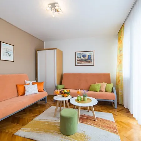 Orange Oasis Appartement Makarska